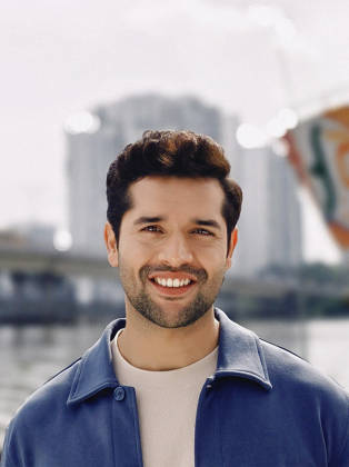 85 mm Figure Portrait